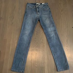 Levi’s 712 Slim Size 26
